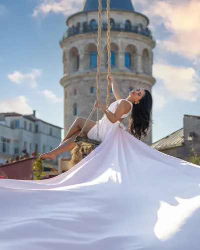 Rooftop Galata: Flying Dress Photoshoot Experience — photo 3