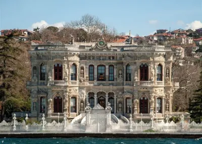 Bosphorus Sightseeing Cruise Entry Ticket with Audio Guide — photo 9