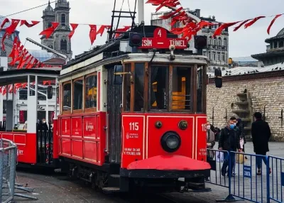 Taksim Square & Istiklal Street Walking Tour with Audio Guide — photo 12