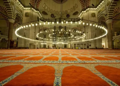 Suleymaniye Mosque Walking Tour with Audio Guide — photo 12