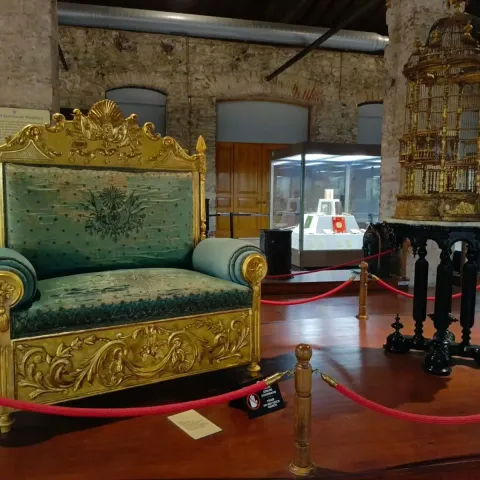 The Palace Collections Museum with Audio Guide