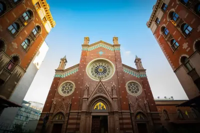 Taksim Square & Istiklal Street Walking Tour with Audio Guide — photo 8