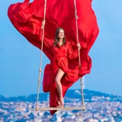 Rooftop Galata: Flying Dress Photoshoot Experience — photo 7