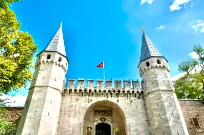 Topkapi Palace Museum Guided Tour Including Entry Tickets — photo 4