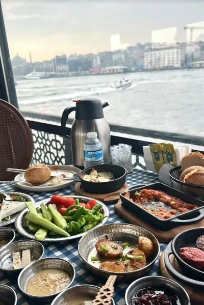 Premium Turkish Breakfast Cruise - Le Vapeur Magique — photo 10