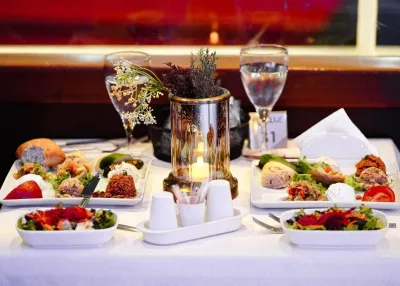Premium Bosphorus Dinner Cruise with Live Shows — photo 10