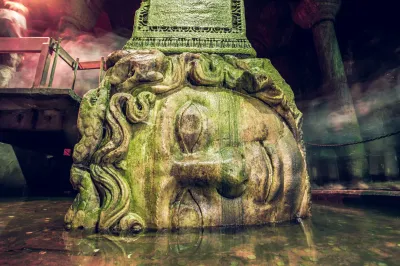 Basilica Cistern Guided Tour — photo 10