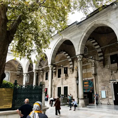 Eyup Sultan Mosque Walking Tour with Audio Guide — photo 6