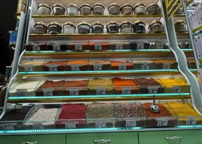Spice Bazaar Turkish Delights & Herbal Teas Tasting Experience in Istanbul — photo 9