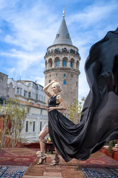 Rooftop Galata: Flying Dress Photoshoot Experience — photo 6