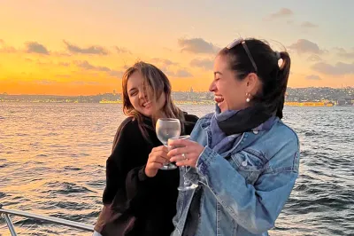 Luxury Yacht Bosphorus Sunset Cruise — photo 6
